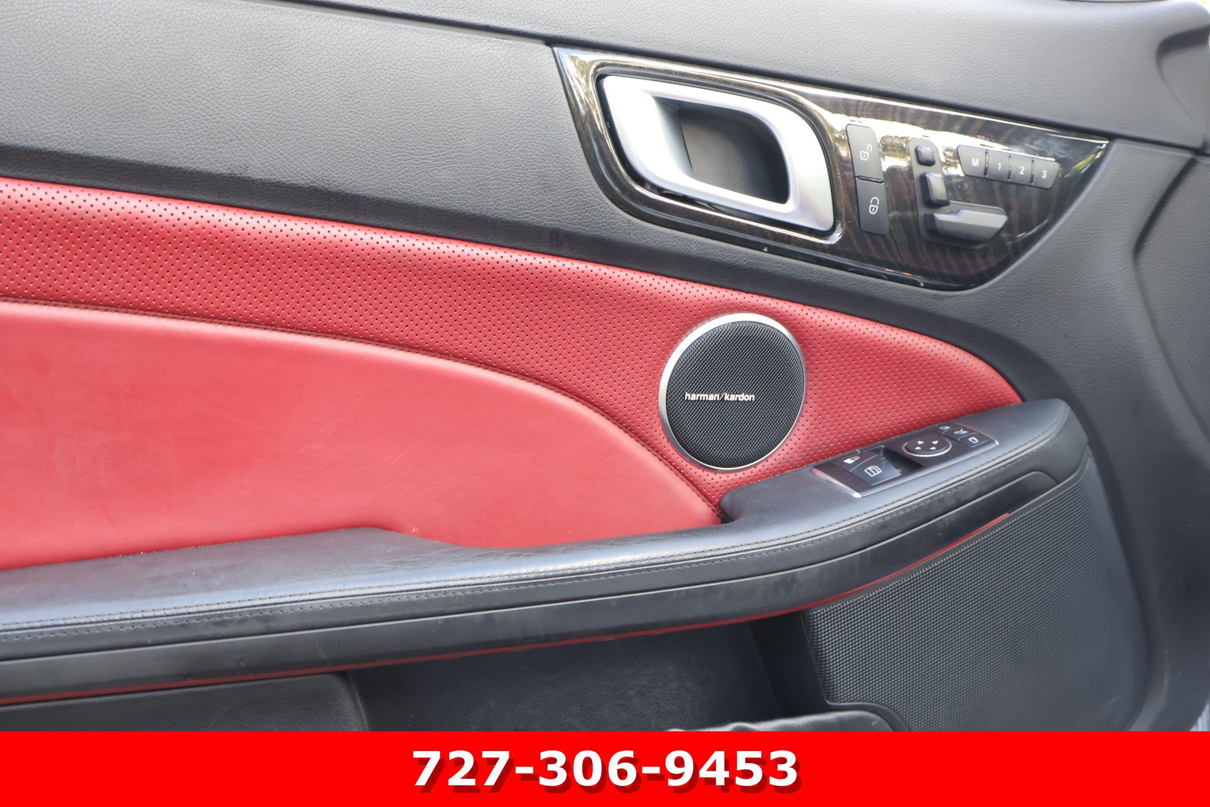 Used 2016 Mercedes-Benz SLK 300 image 12