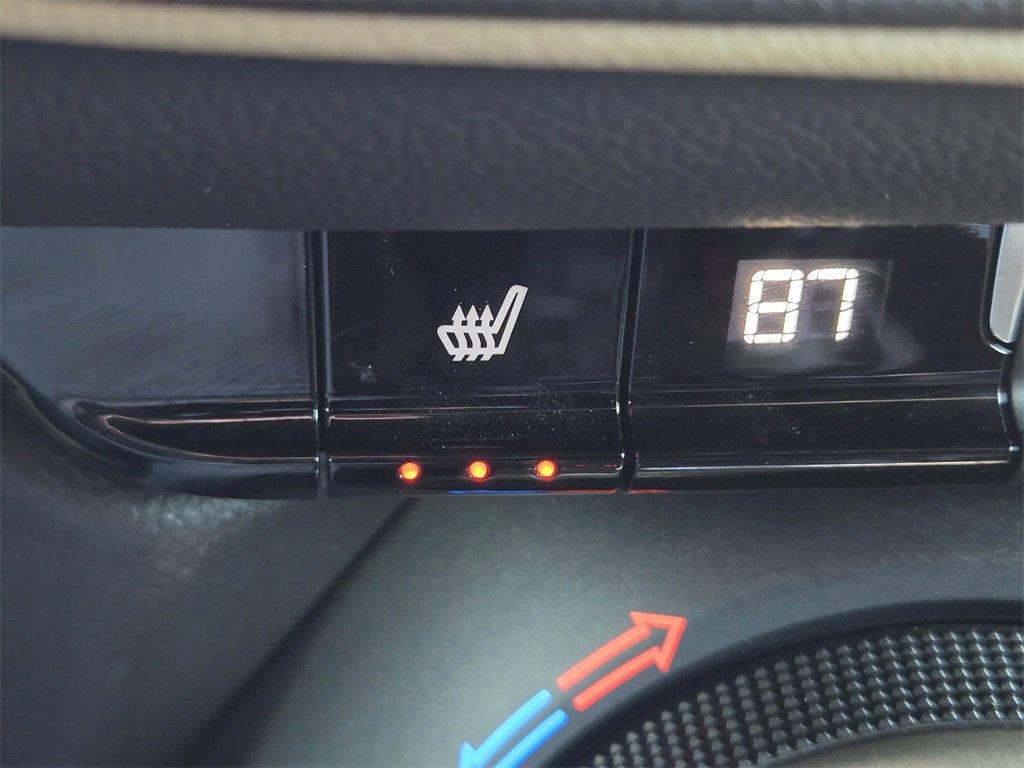 Used 2024 Chevrolet Blazer Premier image 24