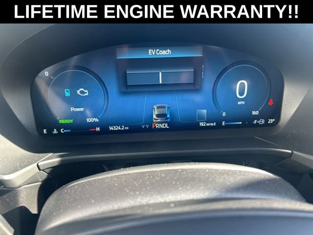 Used 2025 Ford Escape ST-Line Elite w/ Premium Technology Package AWD/4WD image 19