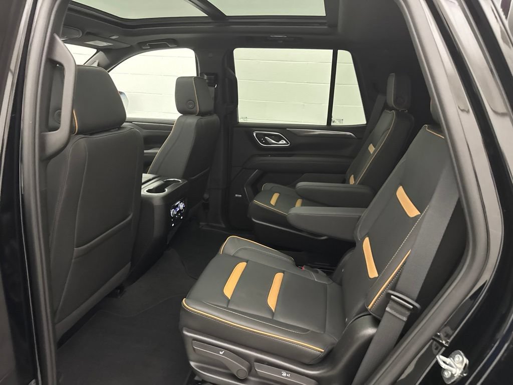 Used 2024 GMC Yukon AT4 w/ Technology Package AWD/4WD image 55