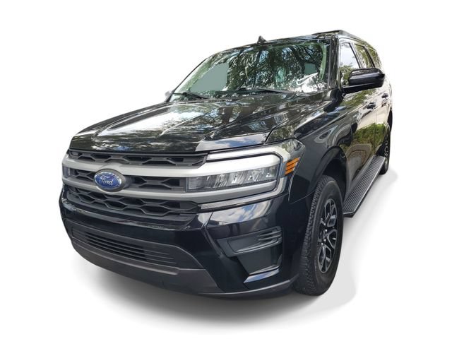 Used 2023 Ford Expedition XLT RWD image 2