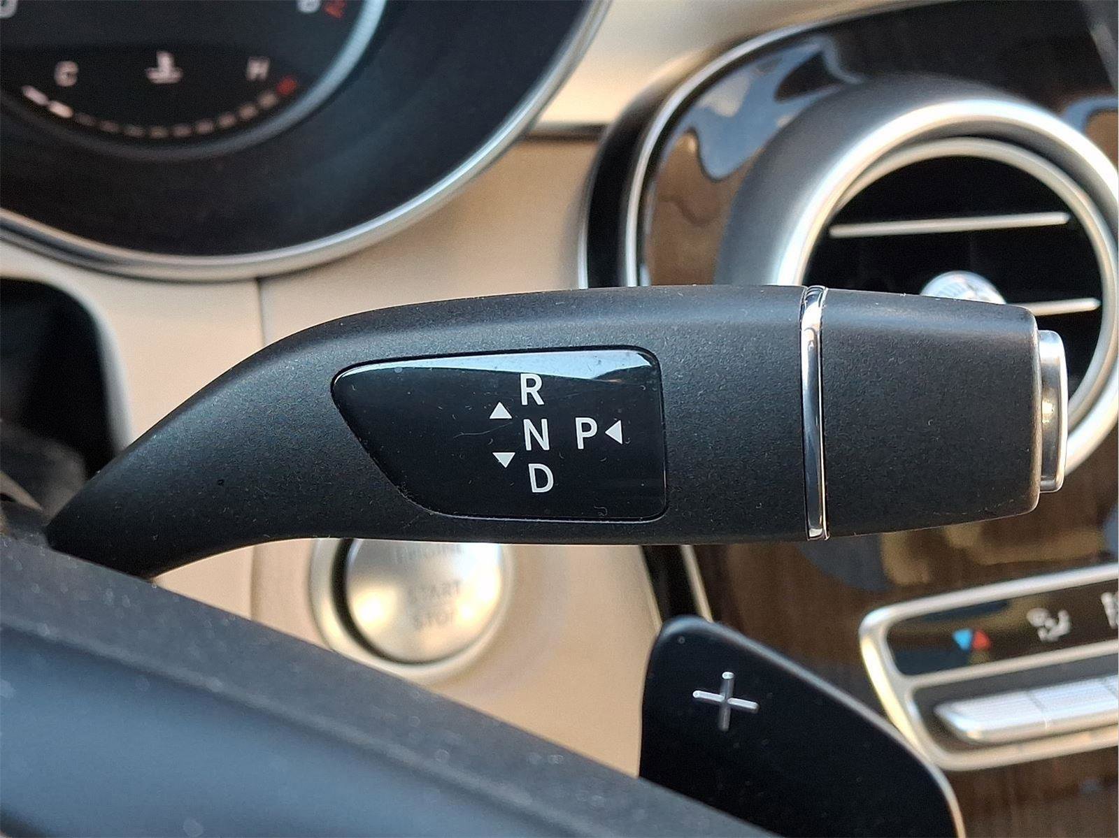 Used 2019 Mercedes-Benz GLC 300 4MATIC image 15