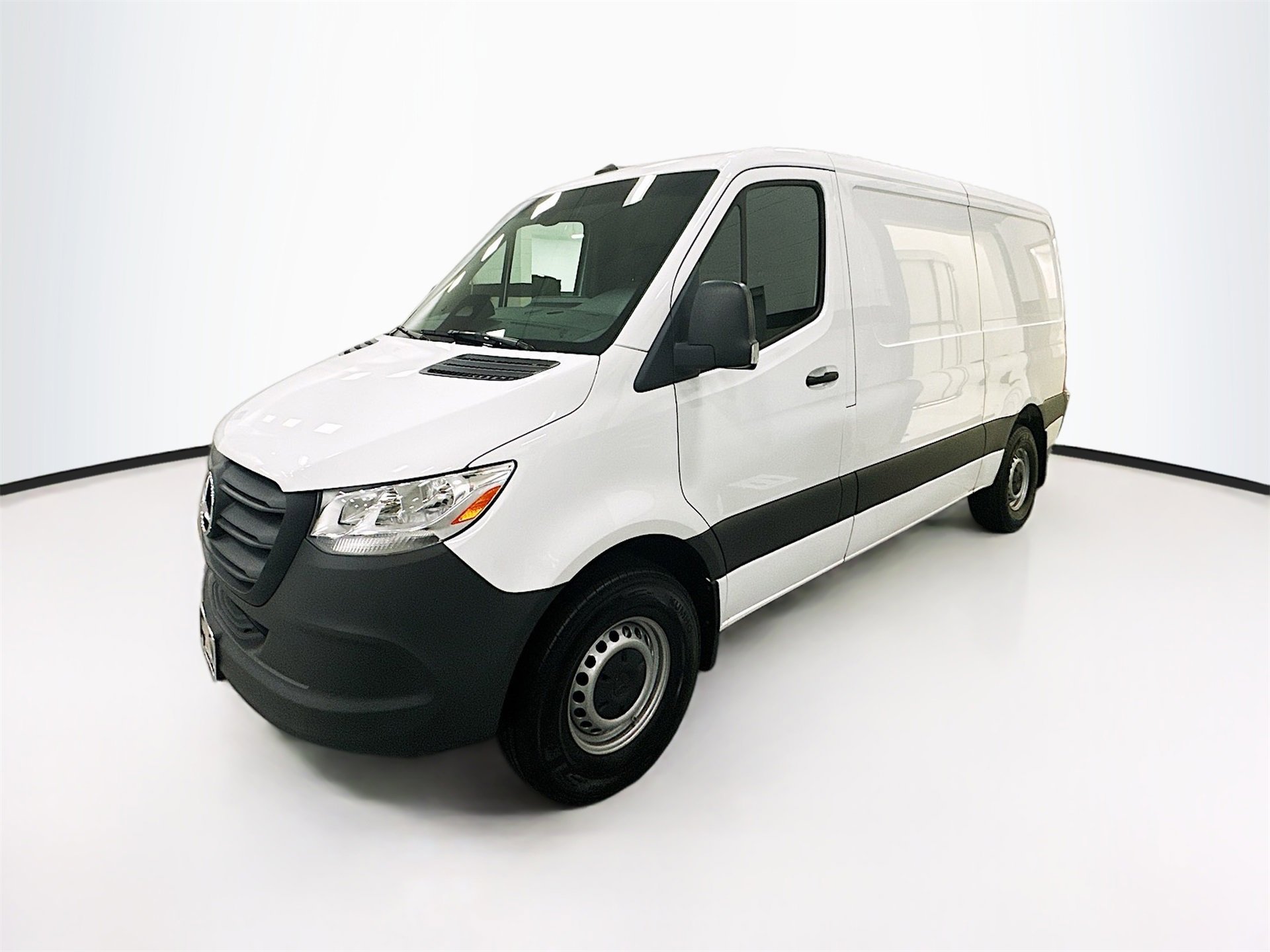 Certified 2025 Mercedes-Benz Sprinter 2500 image 3