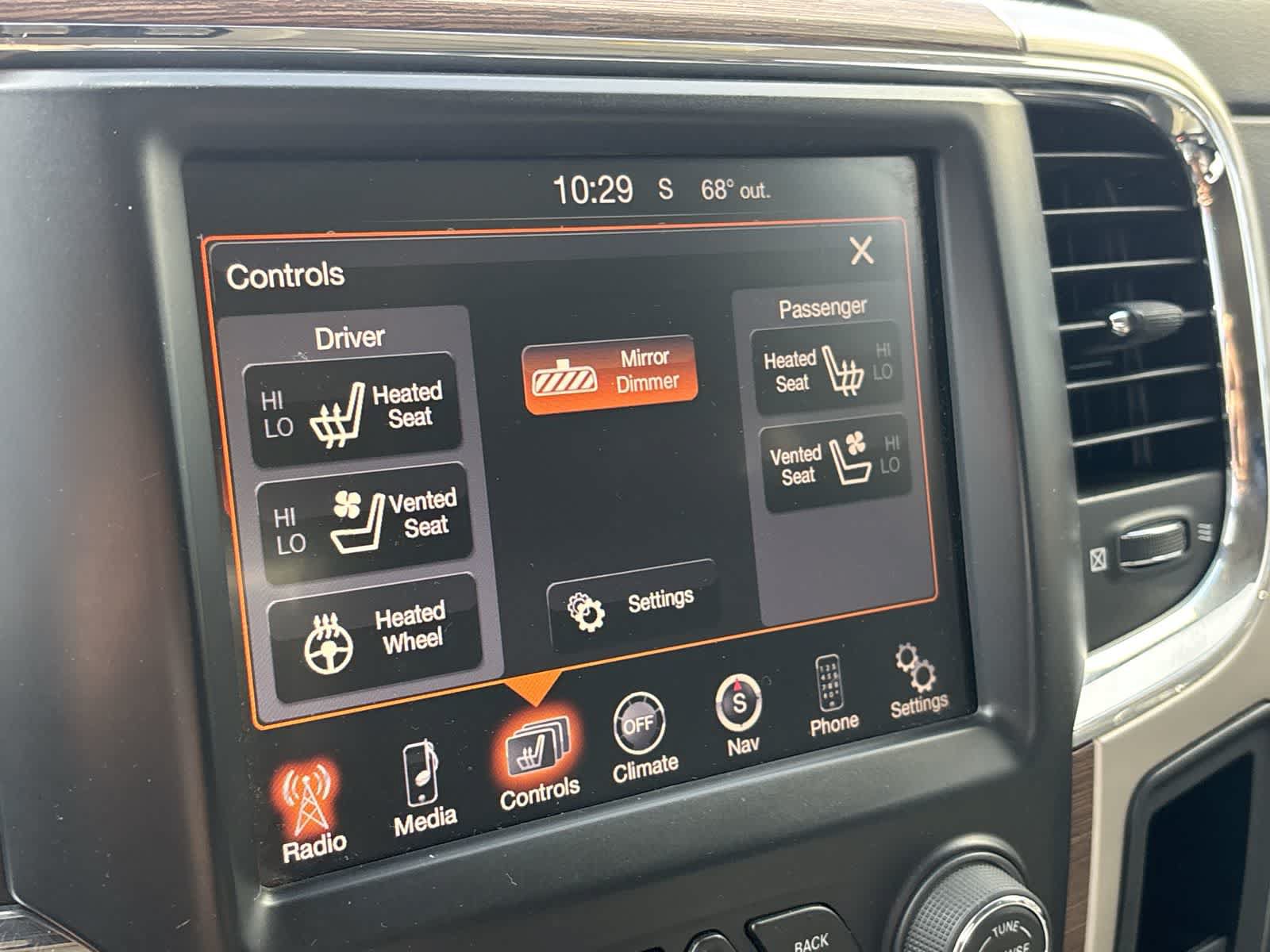 Used 2014 RAM 1500 Laramie w/ Trailer Tow Group AWD/4WD image 20