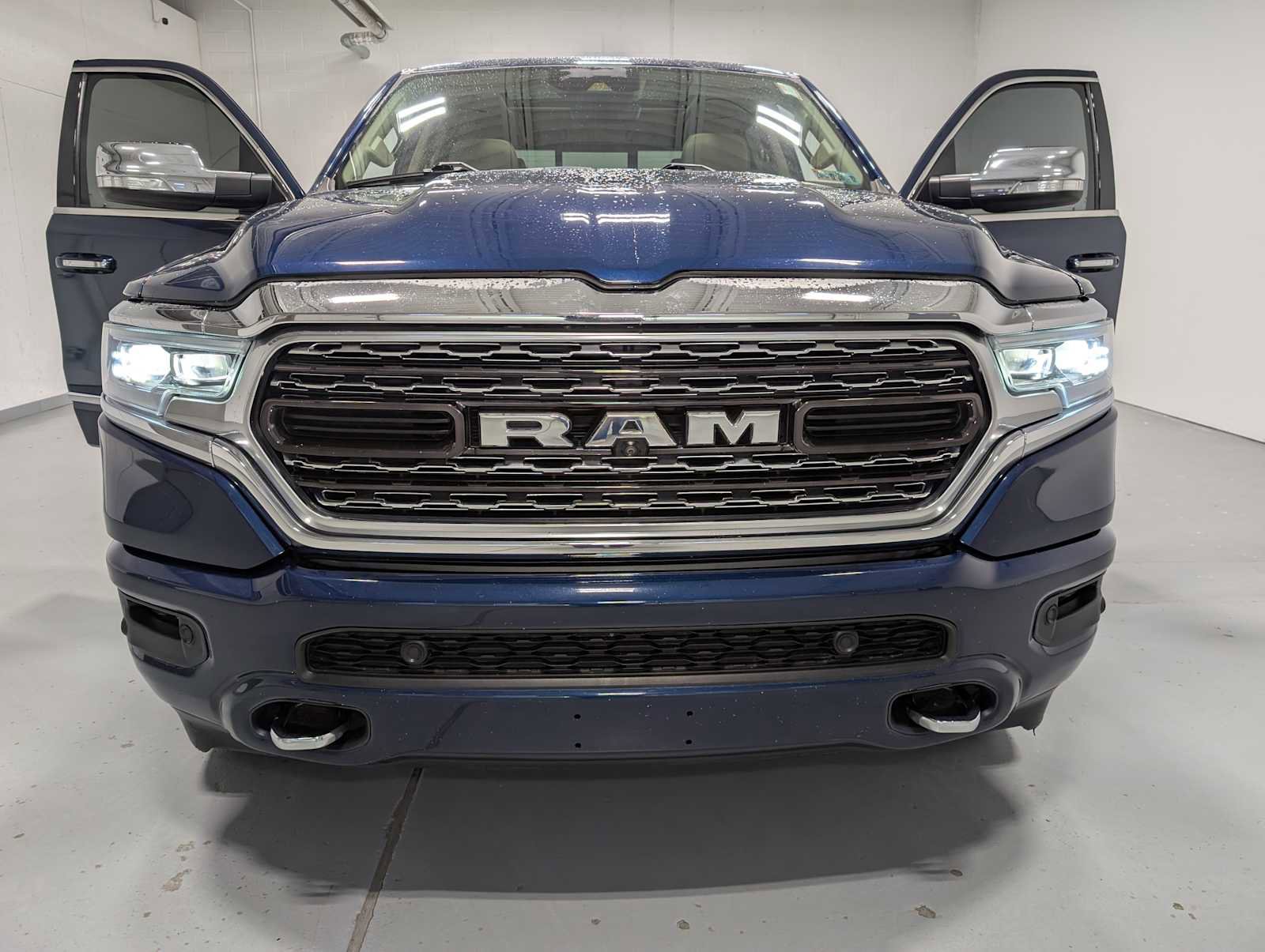 Used 2021 RAM 1500 Limited AWD/4WD image 16