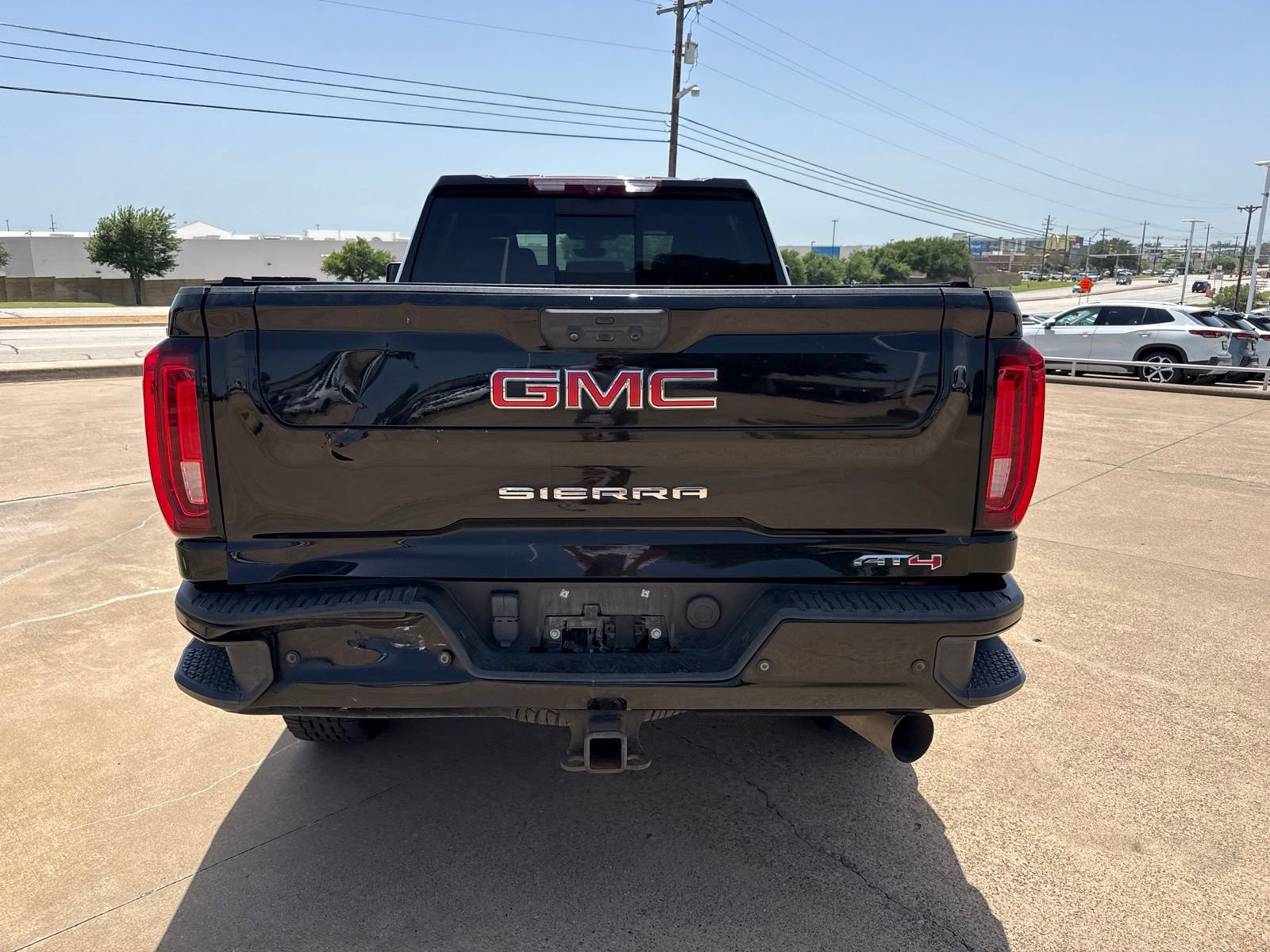 Used 2023 GMC Sierra 2500 AT4 w/ AT4 Premium Plus Package AWD/4WD image 6
