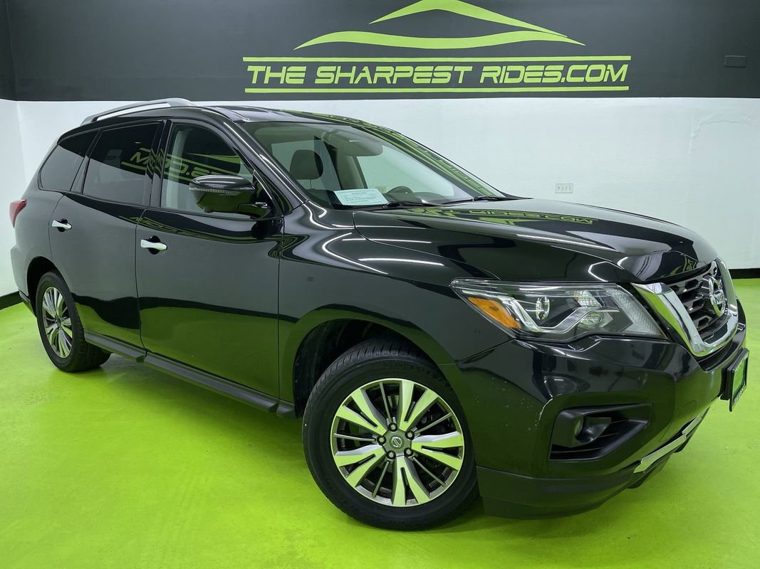 Used 2019 Nissan Pathfinder SL image 1