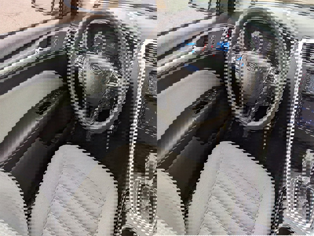 Used 2015 Ford Fusion S image 16