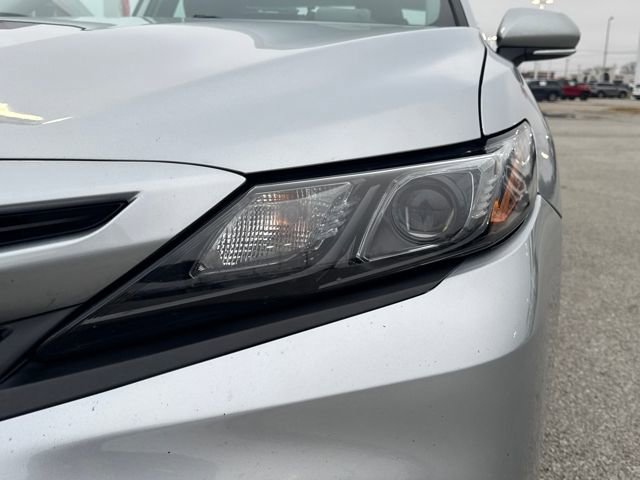 Used 2023 Toyota Camry SE image 10
