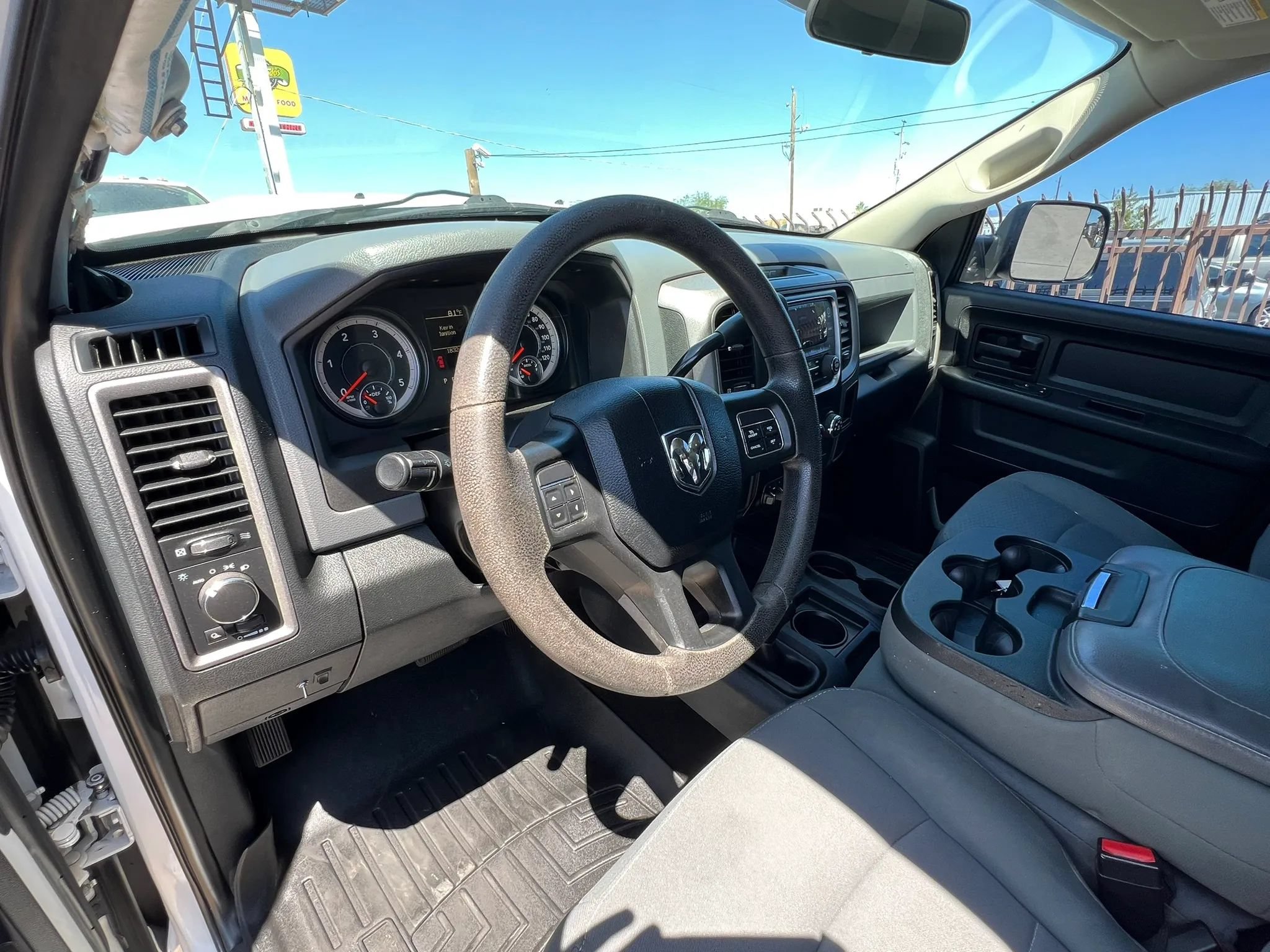 Used 2016 RAM 2500 Tradesman w/ Chrome Appearance Group AWD/4WD image 19