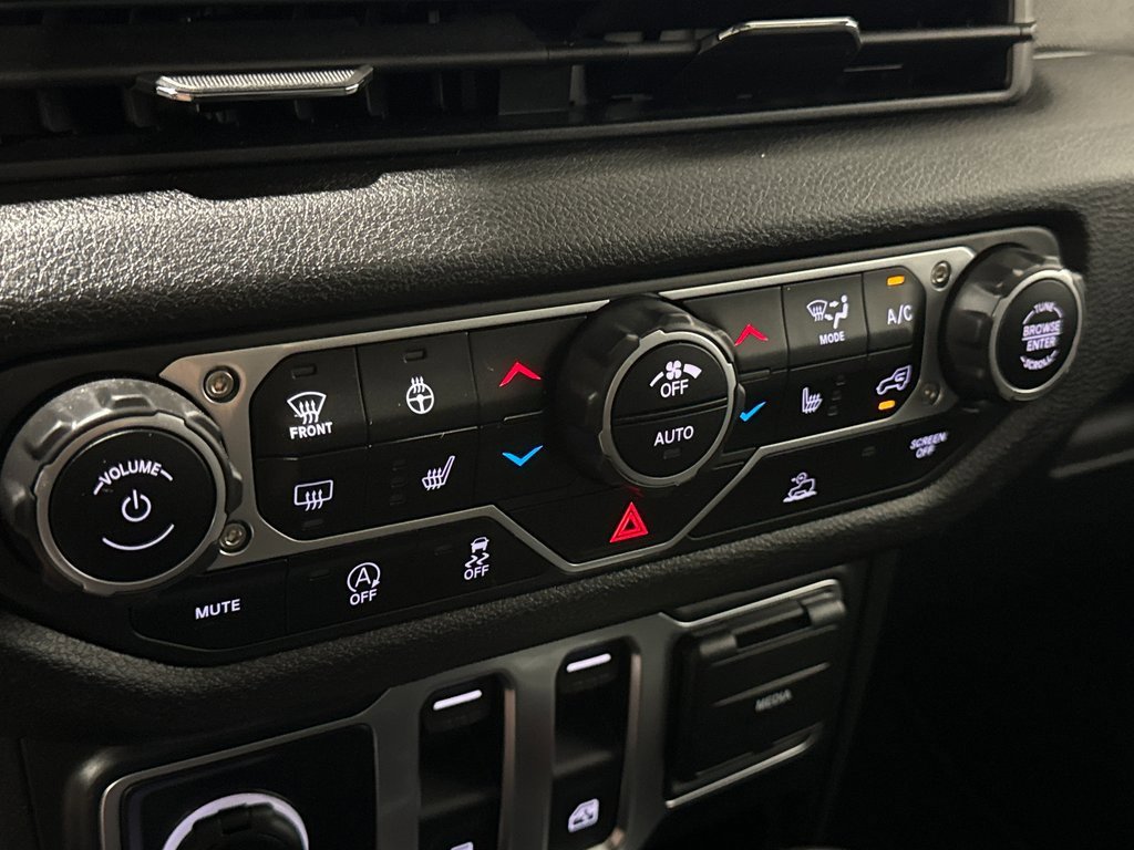 Used 2024 Jeep Wrangler Sport S image 29