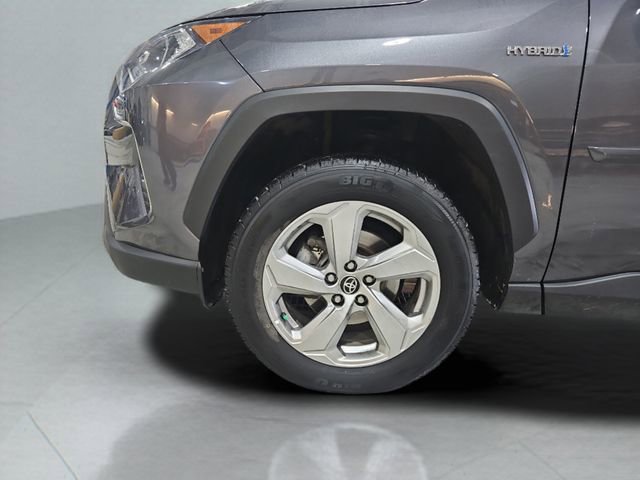 Used 2021 Toyota RAV4 XLE Premium image 16