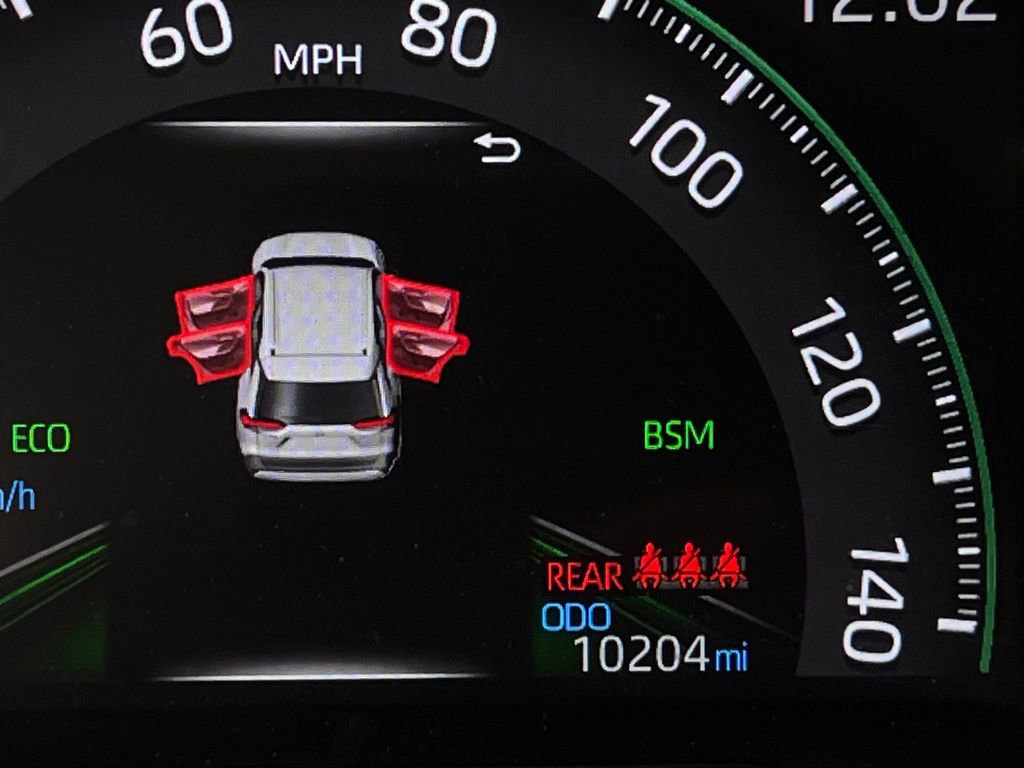 Used 2024 Toyota RAV4 XLE AWD/4WD image 17