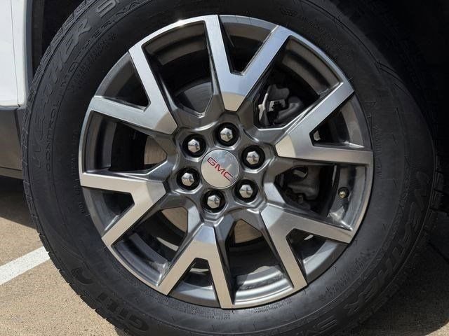 Used 2023 GMC Acadia SLT image 10
