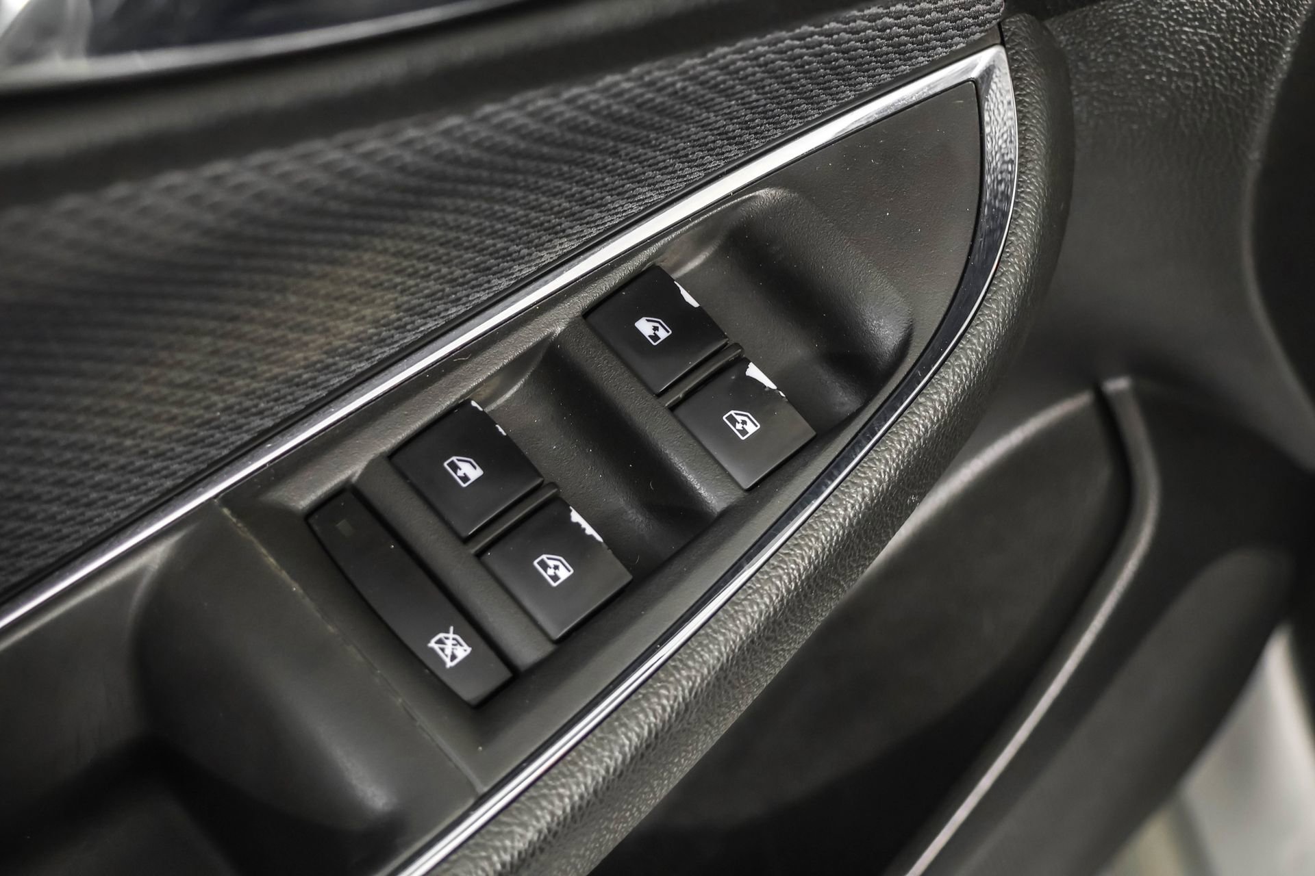 Used 2017 Chevrolet Cruze LT image 32