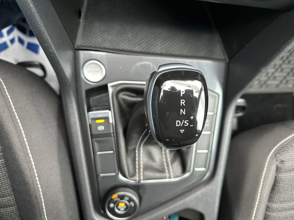 Certified 2024 Volkswagen Tiguan S image 12