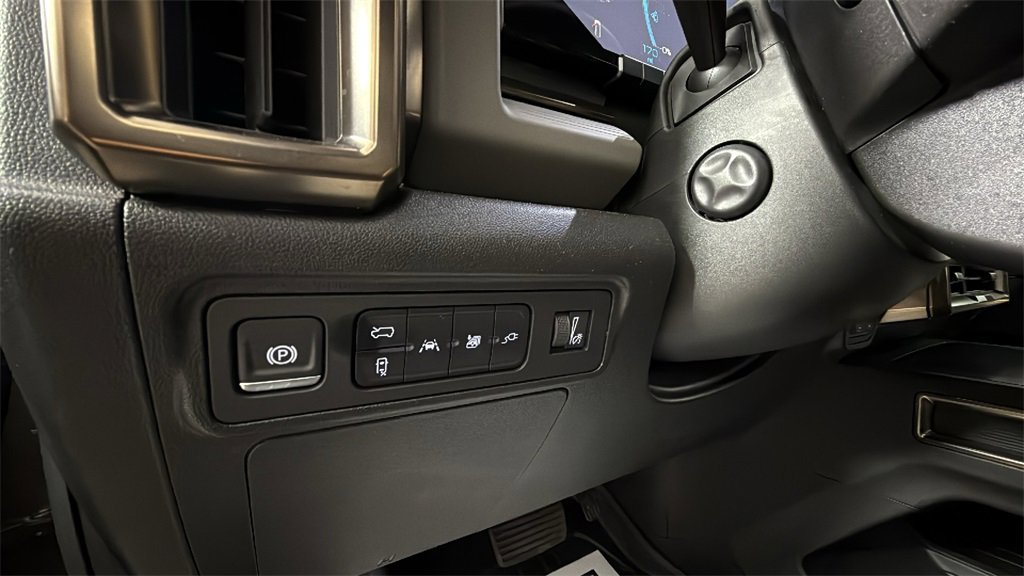 Certified 2025 GMC Hummer EV 2X w/ LPO, Cargo Utility Package image 19