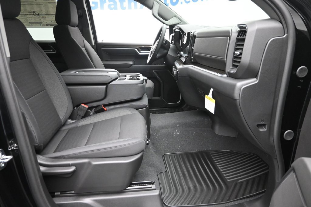 New 2026 Chevrolet Silverado 1500 LT w/ All Star Edition Plus AWD/4WD image 9