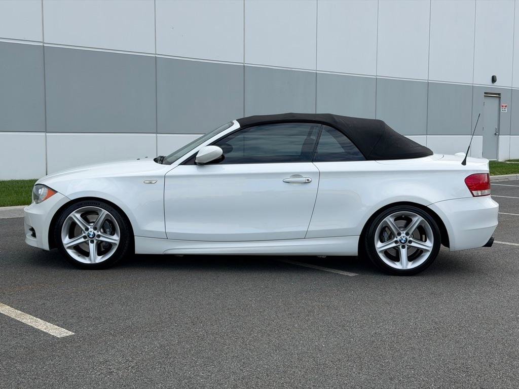 Used 2009 BMW 135i Convertible RWD image 8