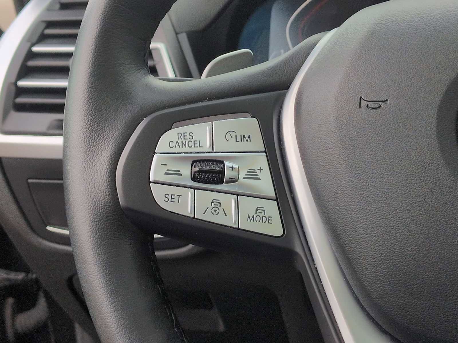 Certified 2024 BMW X3 xDrive30i w/ Premium Package image 25