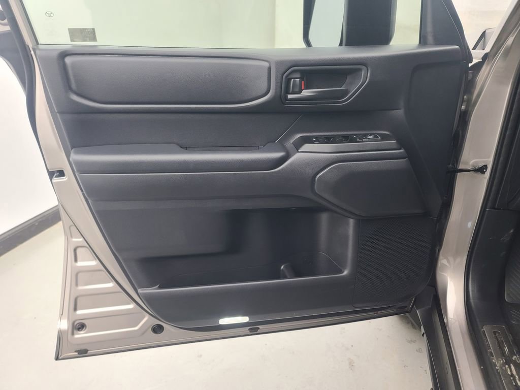 Used 2024 Toyota Land Cruiser image 25