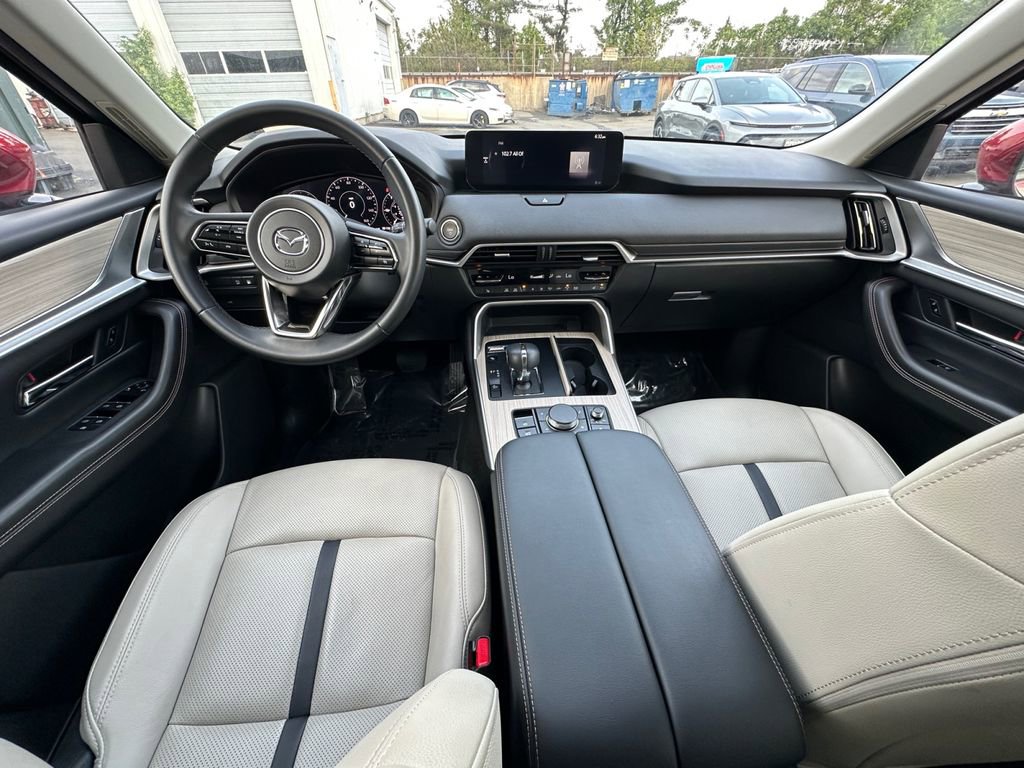 Used 2024 MAZDA CX-90 Plug-In Hybrid w/ Preferred AWD/4WD image 26