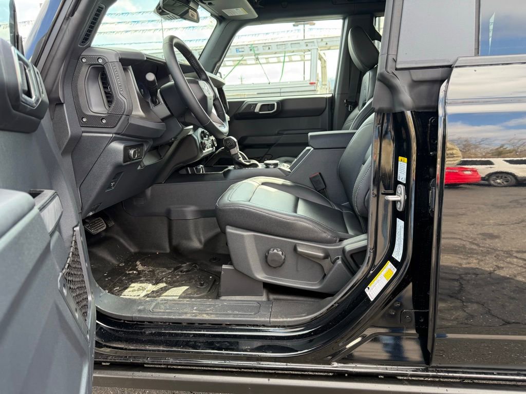 New 2025 Ford Bronco Badlands AWD/4WD image 9