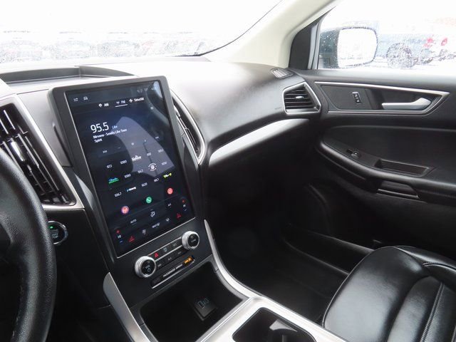 Used 2023 Ford Edge SEL image 37