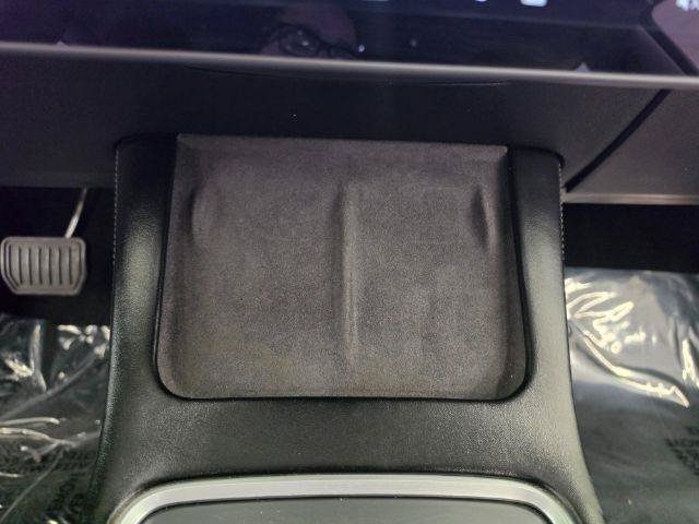 Used 2022 Tesla Model 3 Standard Range RWD image 17