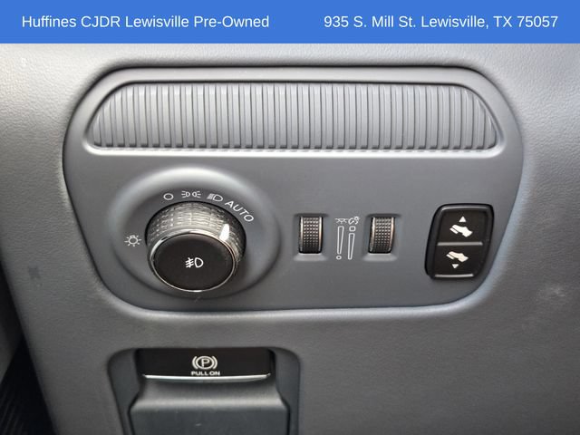 Used 2023 Jeep Grand Wagoneer L Series II w/ Premium Group II AWD/4WD image 29
