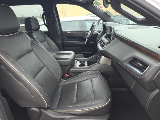 Used 2023 Chevrolet Suburban Premier image 9