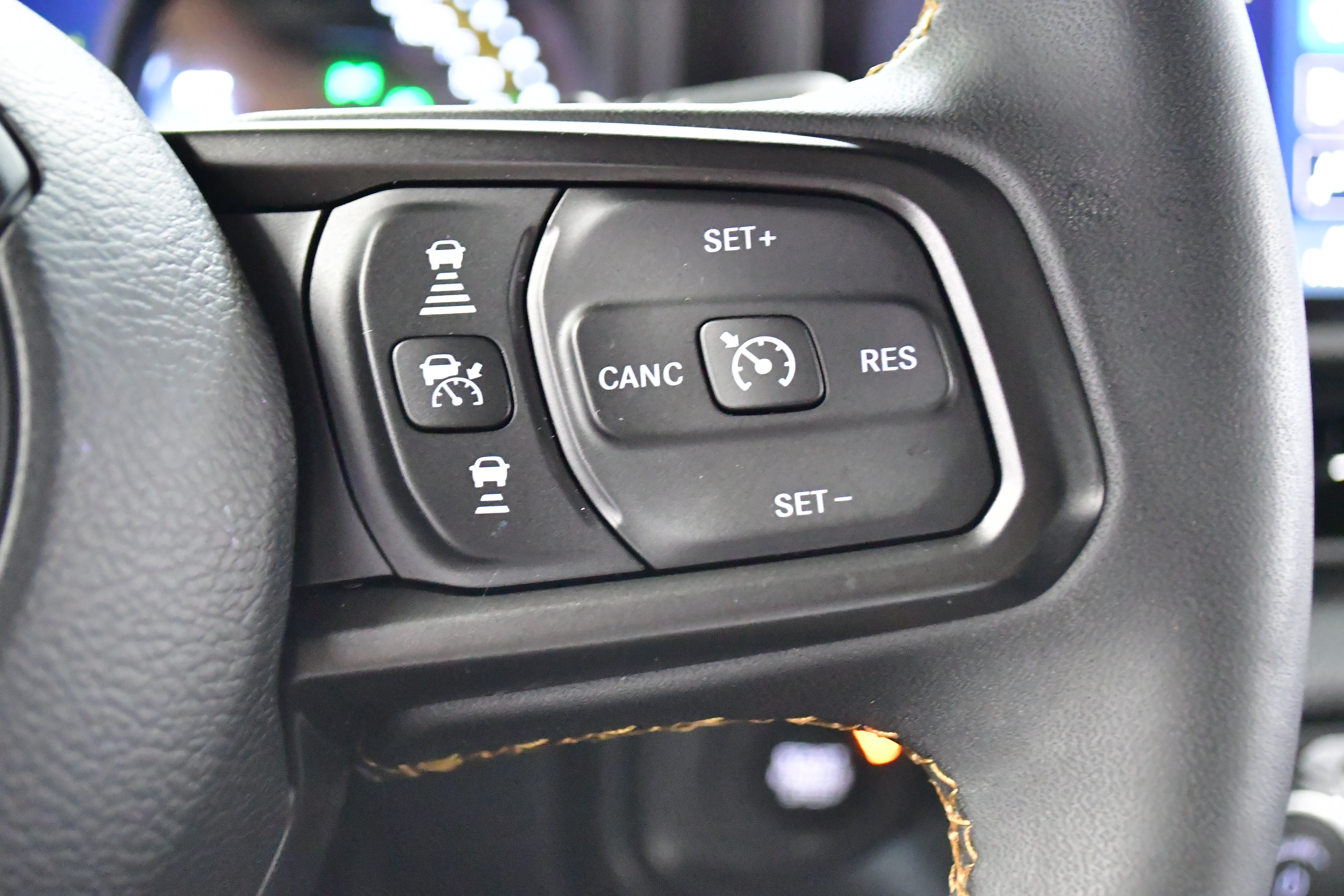 Used 2024 Jeep Wrangler Unlimited AWD/4WD image 22