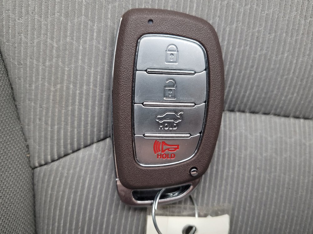 Used 2018 Hyundai Elantra Value Edition FWD image 32