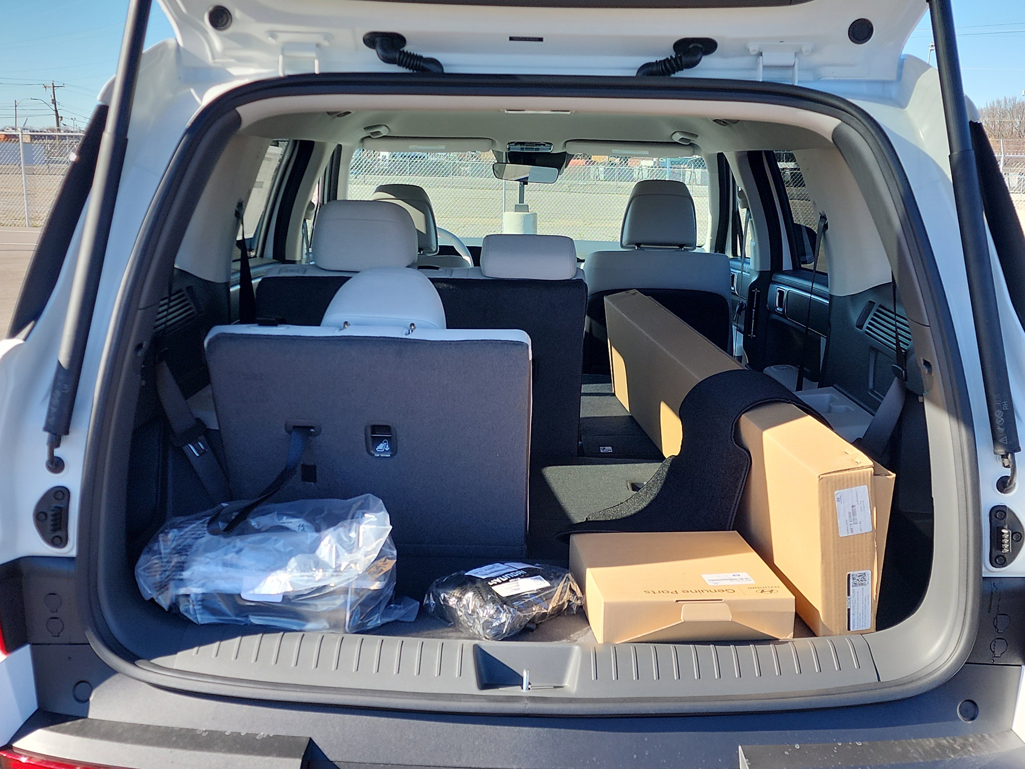 New 2026 Hyundai Santa Fe SE image 4