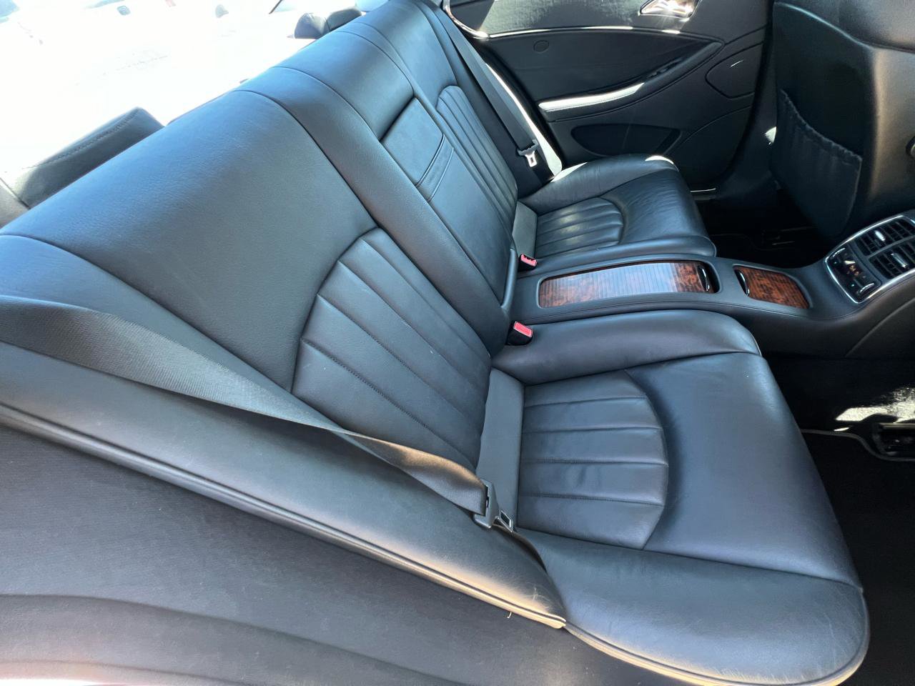 Used 2006 Mercedes-Benz CLS 500 image 42