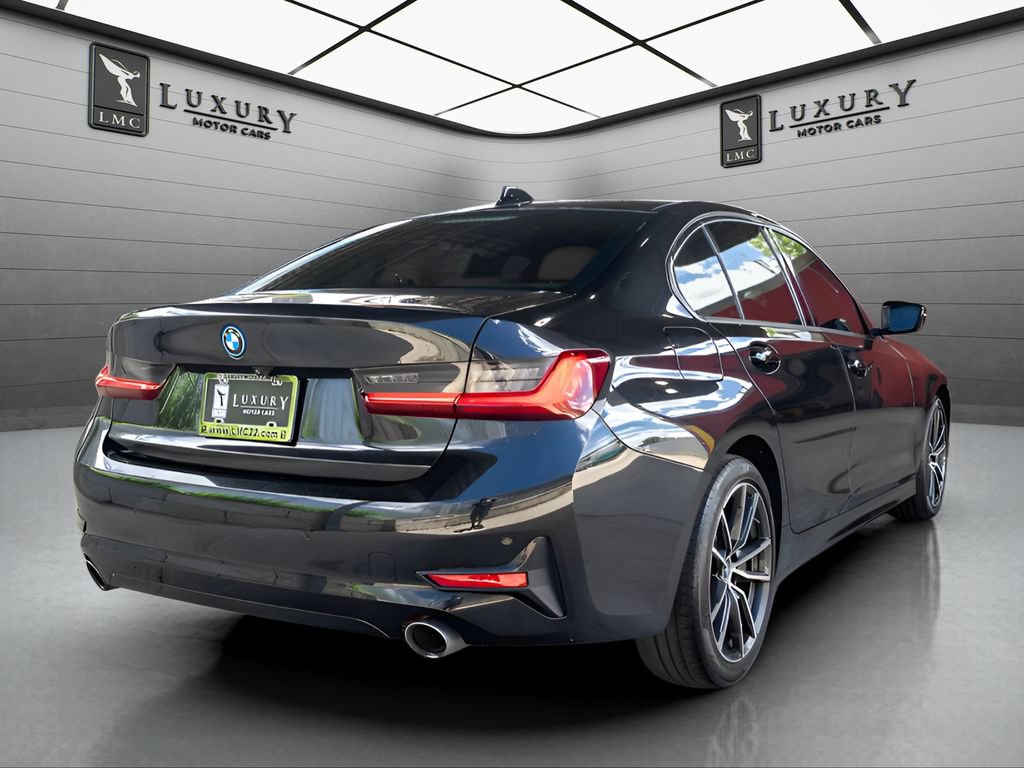 Used 2022 BMW 330e xDrive w/ Premium Package AWD/4WD image 8