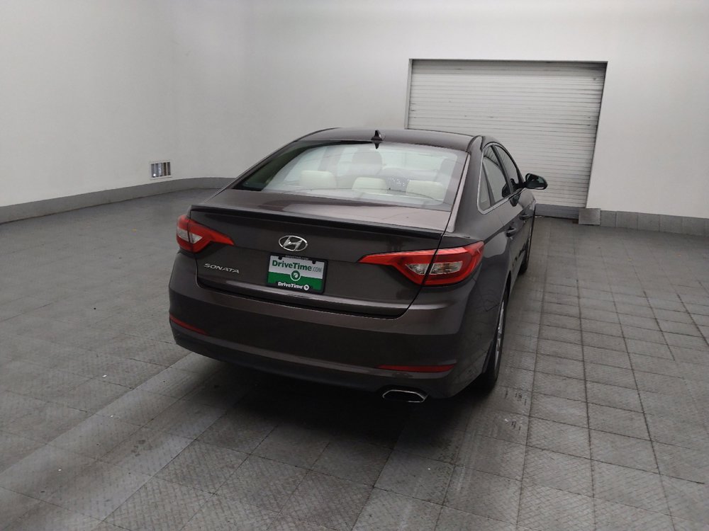 Used 2015 Hyundai Sonata SE w/ Winter Package FWD image 7