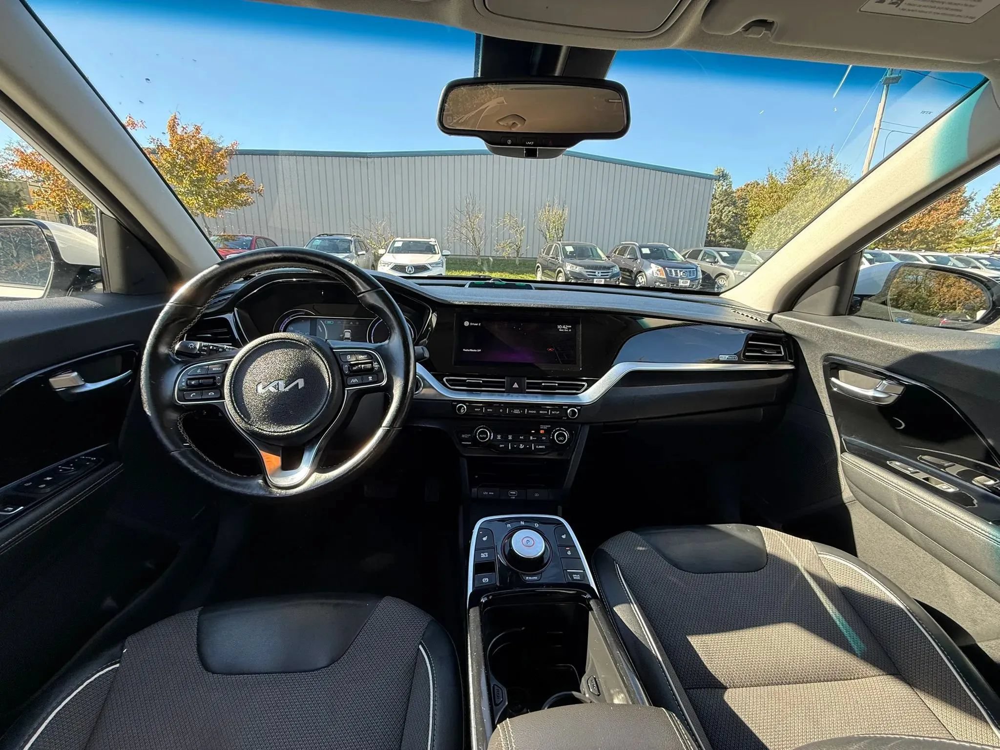 Used 2022 Kia Niro EX w/ Cold Weather Package FWD image 14