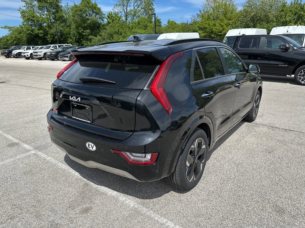 Used 2023 Kia Niro Wave w/ Wave Preserve Package FWD image 7