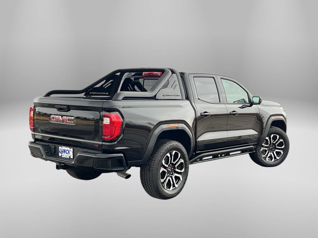 Used 2025 GMC Canyon AT4 w/ Nightfall Edition image 5