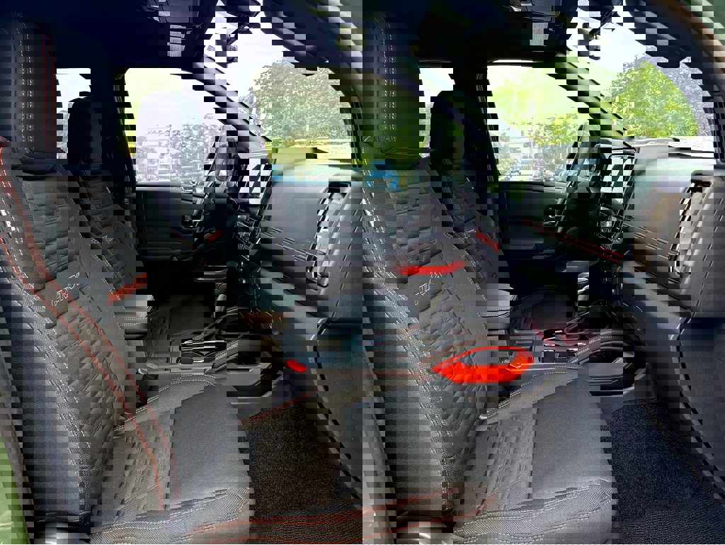 New 2025 Nissan Frontier PRO-4X w/ Black Accent Package image 11