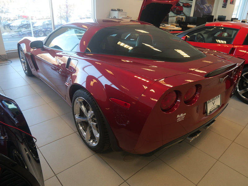 Used 2012 Chevrolet Corvette Grand Sport w/ 3LT Preferred Equipment Group image 3