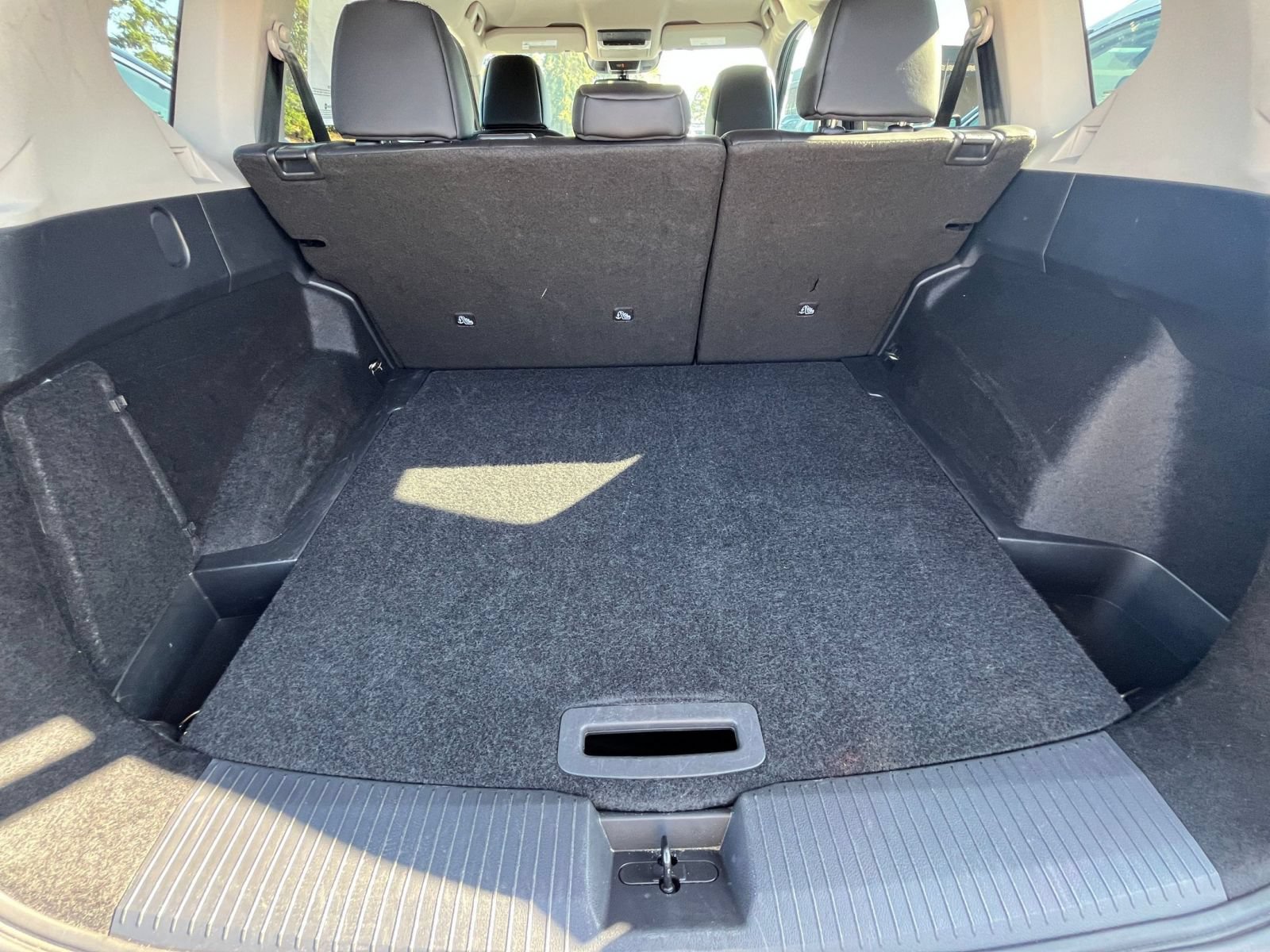 Used 2026 Nissan Rogue SL AWD/4WD image 29