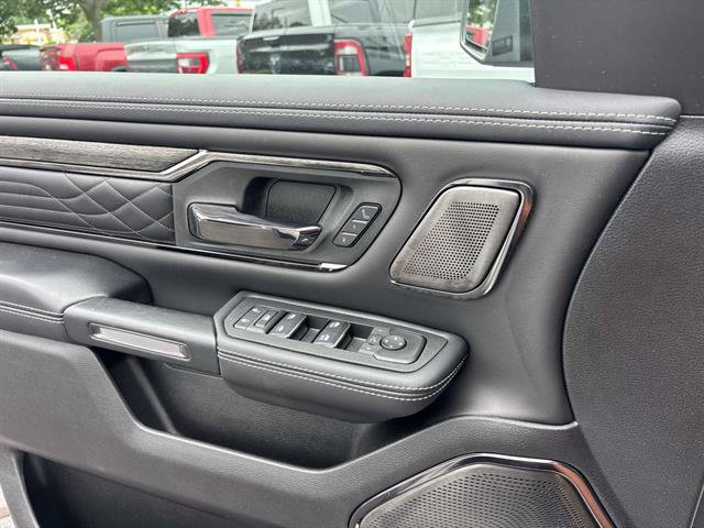 Used 2025 RAM 1500 Limited w/ Trailer Tow Group AWD/4WD image 20