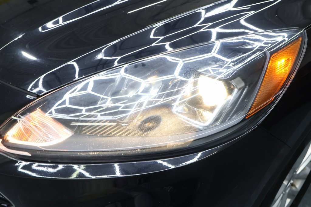 Used 2021 Ford Escape SE image 27