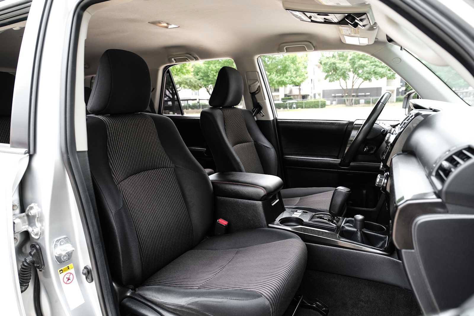 Used 2015 Toyota 4Runner Trail AWD/4WD image 34