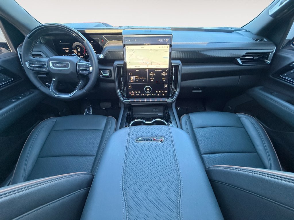 Used 2025 GMC Yukon AT4 w/ AT4 Premium Plus Package AWD/4WD image 12