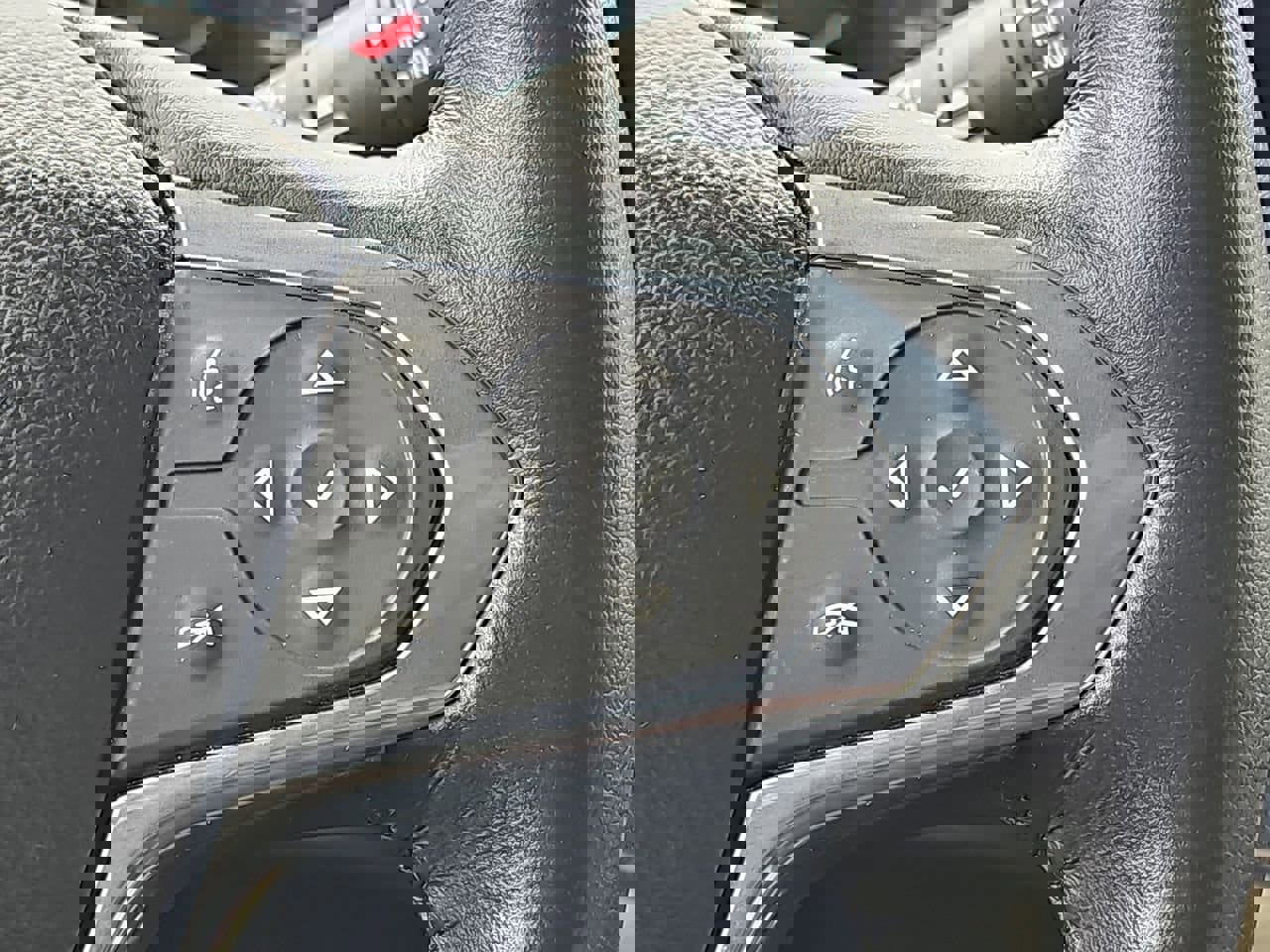 Used 2022 Chevrolet Traverse LT w/ LT Premium Package image 23