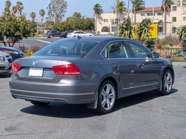 Used 2014 Volkswagen Passat TDI SEL Premium FWD image 5