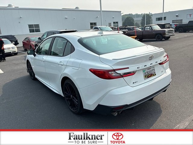 Used 2025 Toyota Camry SE FWD image 10